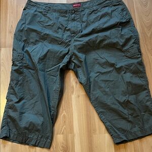 Womens plus Green Cargo Shorts